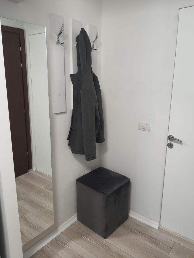 Modern 3 Apartament